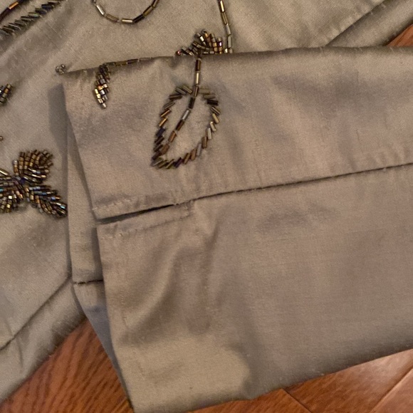 Donna Morgan Gray Floral Embroidered Cropped Pants - Picture 4 of 5